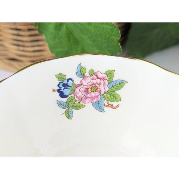 White Porcelain Bowl Gold Trim Floral Vintage Fine China Blue Birds Pink Floral - Picture 9 of 10